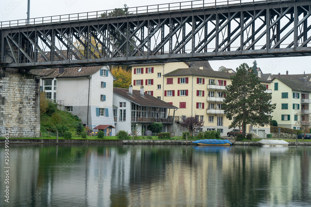 Schaffhausen in der Schweiz Rhein Rheinfall Herbst