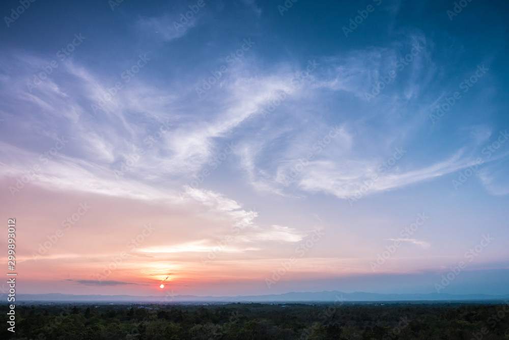 Fototapeta premium Sunset sky and cloud twilight background
