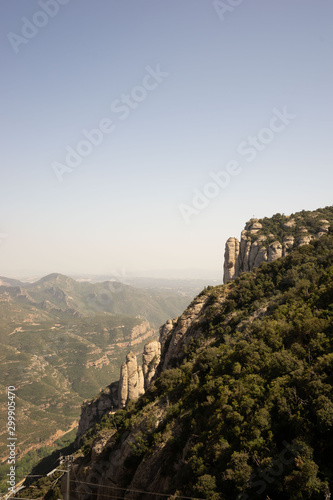 Montagnes et rochers en Espagne, près de Barcelone