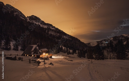 Obraz na płótnie WInter landscape of Tatra Mountains in Poland Zakopane snow ski season w salonie