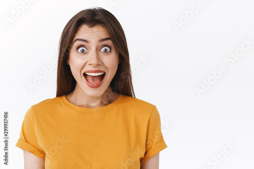 Fotótapéta Thrilled, happy and joyful good-looking woman yelling from happiness and excitem