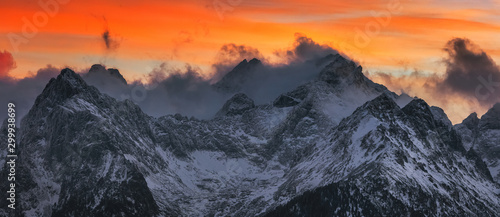 Fototapeta Naklejka Na Ścianę i Meble -  Winter in Tatra Mountains in Poland Zakopane 