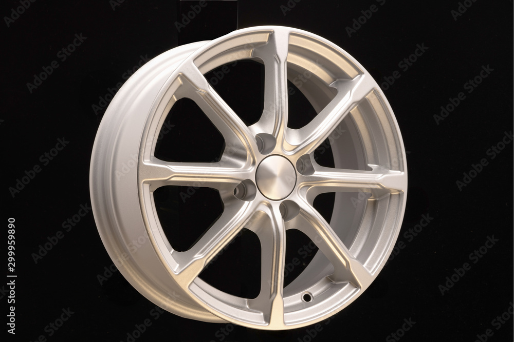 Obraz premium wheel isolated on white background