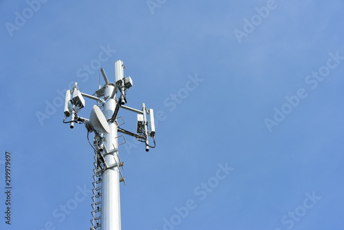Telecommunication Tower Antennas High Pole Signal Transmission Both Wireless Phone