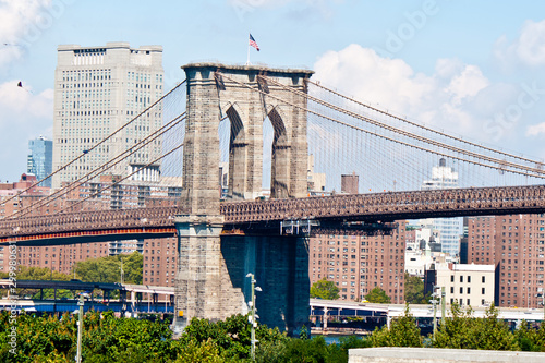 Fototapeta Naklejka Na Ścianę i Meble -  New-York panorama City view on Manhattan and Brooklin Bridge 