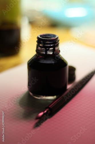 ink bottle with pen