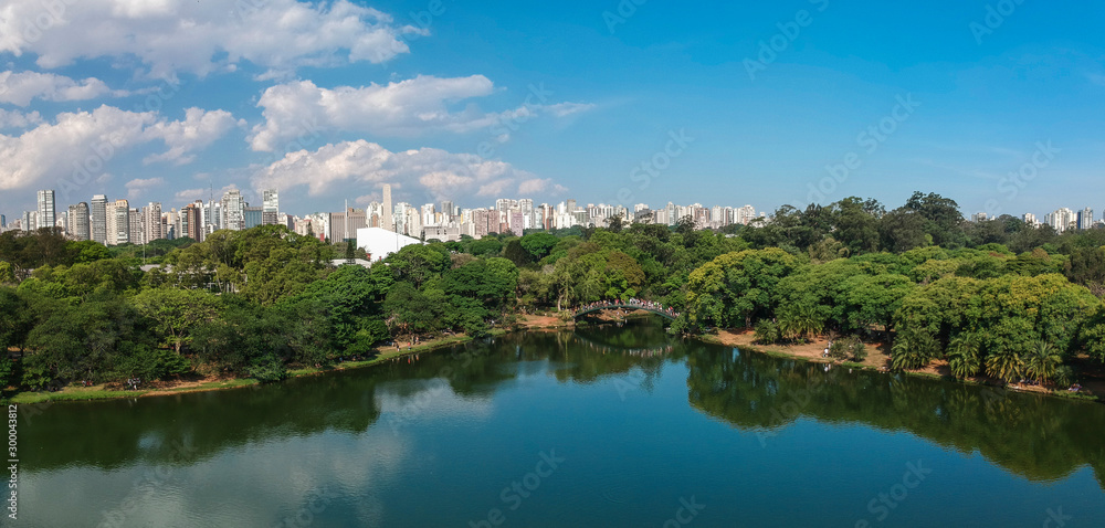 Vista aérea panorâmica do Parque do Ibirapuera in Sao Paulo, Brazil