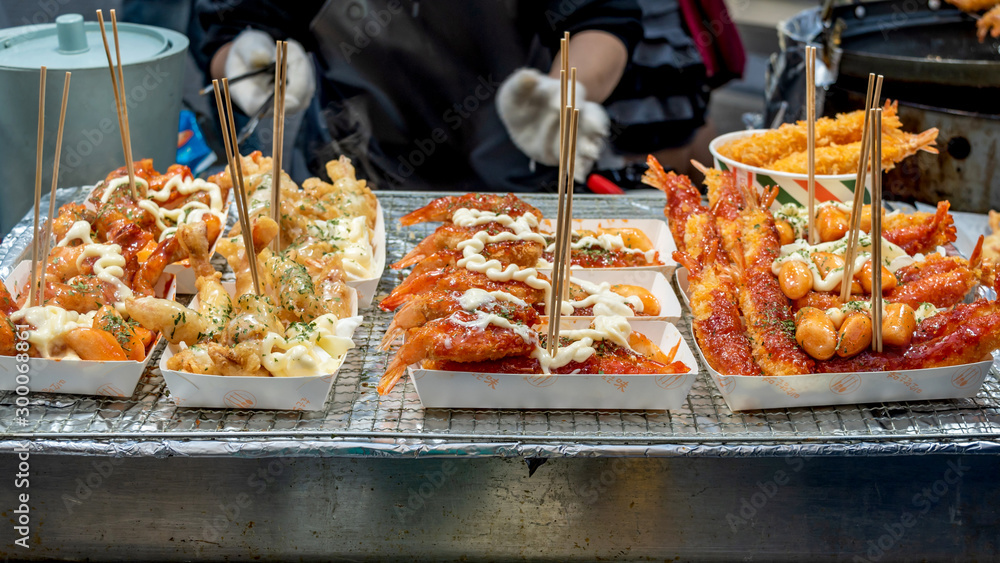 Street foods at Seoul, Korea: Korean Fried Chicken (Yangnyeom Tongdak