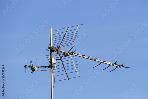 Dachantenne, Antenne, Blauer Himmel © detailfoto