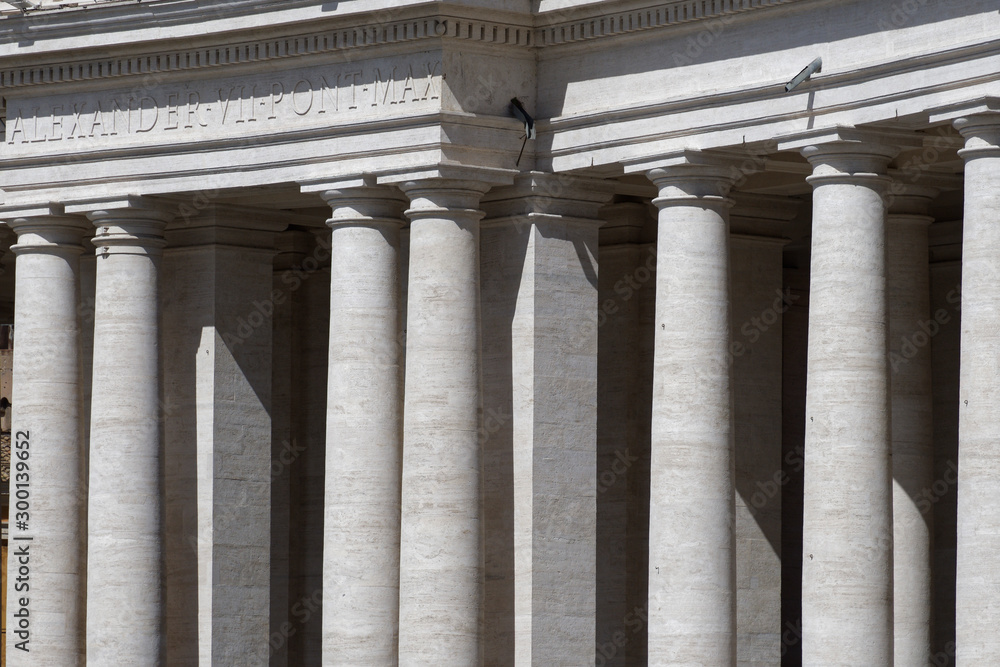 Säulen des Petersdom, Vatikanstaat