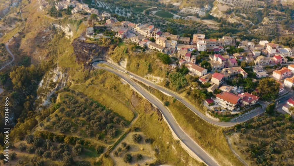Bovalino Superiore, vista aerea del borgo con la chiesa e il castello, in Calabria. Bovalino Superiore, vista aerea del borgo con la chiesa e il castello, in Calabria.