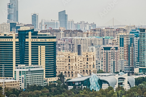 Aserbaidschan- Skyline von Baku photo