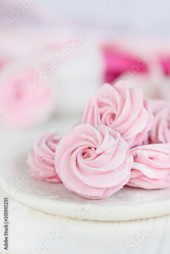 Wallpaper Mural pink marshmallow on white background Torontodigital.ca