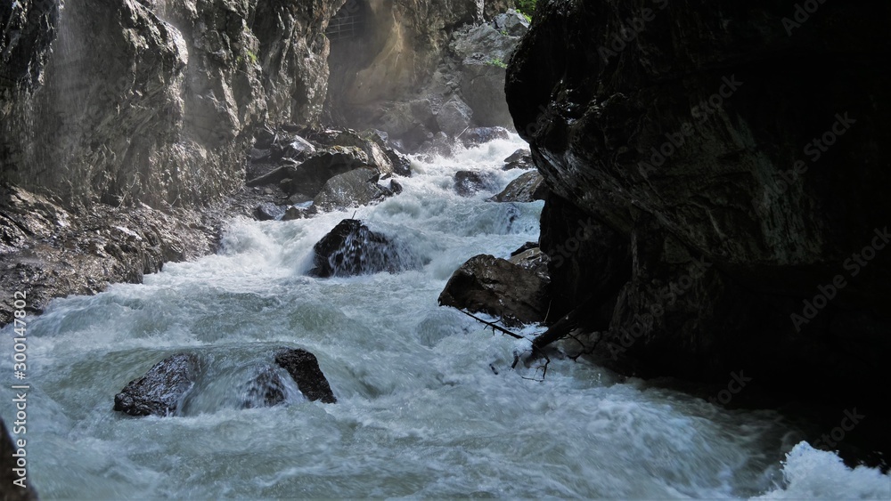 Wildes Wasser in der Partnachklamm Wildes Wasser in der Partnachklamm