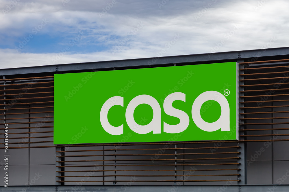 Coina, Portugal - October 23, 2019: Signboard of the Casa retail store. Casa  is a household decoration, design and goods store. Barreiro Planet Retail  Park. Stock Photo | Adobe Stock