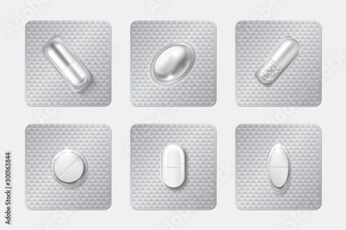 Realistic pill blisters set. Medicine capsule and pills in blister pack. 3D illustration chemicals drugs and medicine vitamins isolated vector mockup pharmaceutical capsules