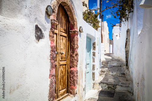 Fototapeta Naklejka Na Ścianę i Meble -  Streets of Santorini island. Architectural details. Greece