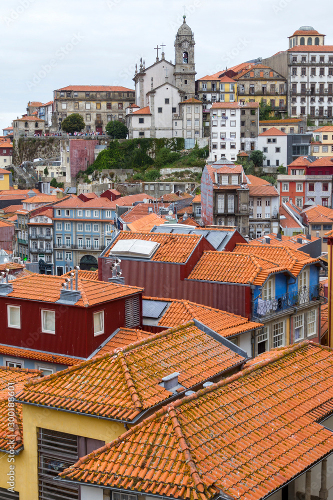 Obraz premium Monumenti e Vie del centro storico di Porto, Portogallo