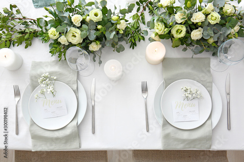 Beautiful table setting wit...