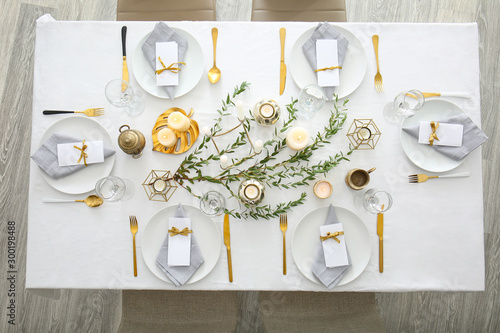 Beautiful table setting wit...