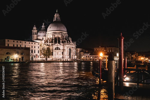 Santa Maria della Salute und Canal Grande bei Nacht © Markus