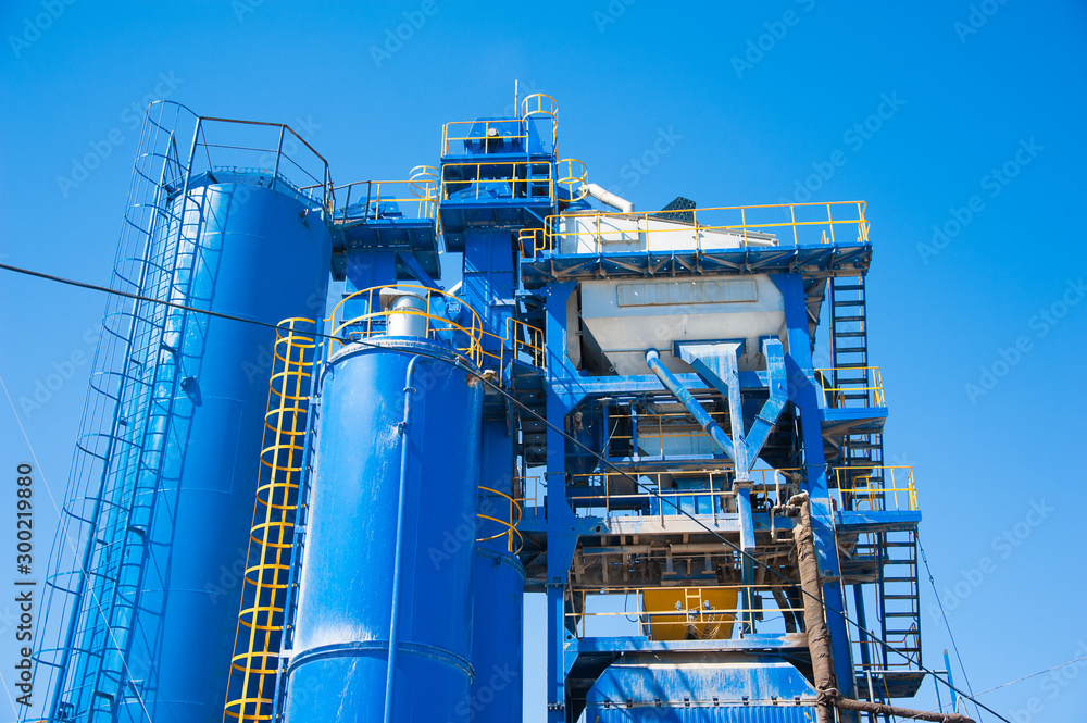 Equipment for production of asphalt, cement and concrete