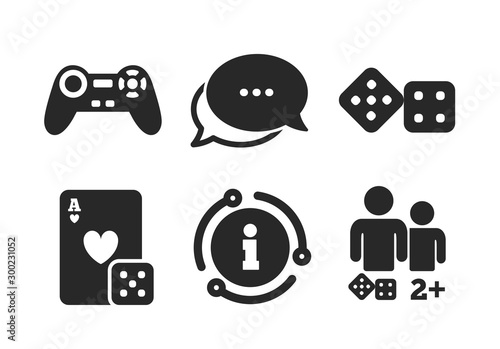 Board games players signs. Chat, info sign. Gamer icons. Video game joystick symbol. Casino playing card. Classic style speech bubble icon. Vector