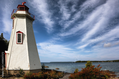 Tobermory lighthouse photo
