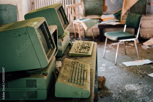 Quadro su tela vieux ordinateurs obsolètes abandonnés