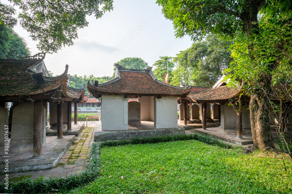Old buildings in Temper of Literature ( Van Mieu ) - Vietnam first national university, was built in 1070 Old buildings in Temper of Literature ( Van Mieu ) - Vietnam first national university, was built in 1070