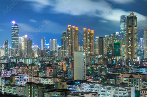 Night scene of skyline of downtown of Hong Kong city © leeyiutung