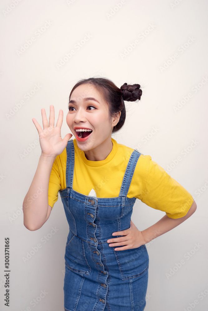 Close-up portrait of her she nice-looking attractive girlish feminine cheerful cheery funny teen girl looking aside isolated over bright vivid white background Close-up portrait of her she nice-looking attractive girlish feminine cheerful cheery funny teen girl looking aside isolated over bright vivid white background
