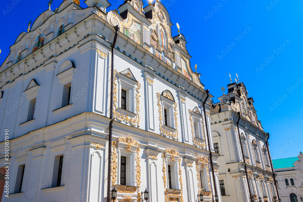 Obraz premium Dormition Cathedral of the Kiev Pechersk Lavra (Kiev Monastery of the Caves) in Ukraine