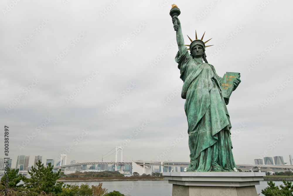 Obraz premium Enjoy idyllic landscape in Odaiba, Japan