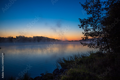 Blaue Stunde Morgennebel am Untreusee