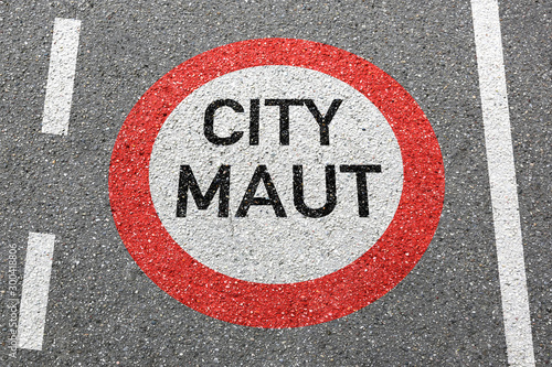 City Maut Straße Stadt auf einer Mautstraße bezahlen saubere Luft Maut-Straße Schild Zone © Markus Mainka