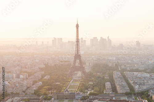 eiffel tower in paris © Tuomas