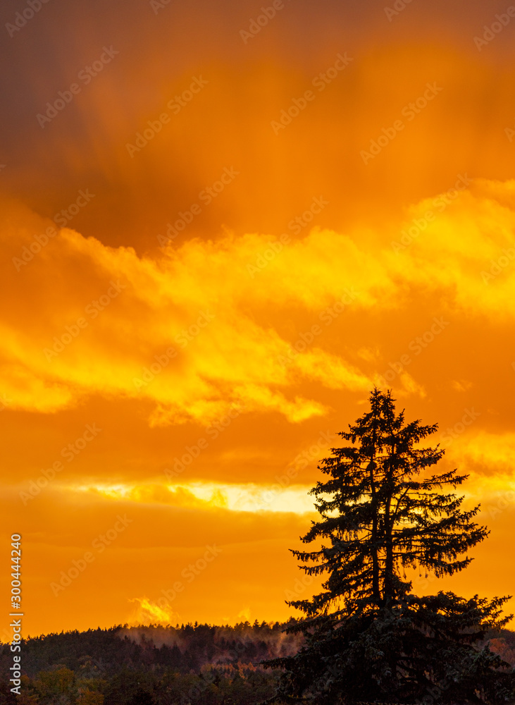 Obraz premium sunset in mountains