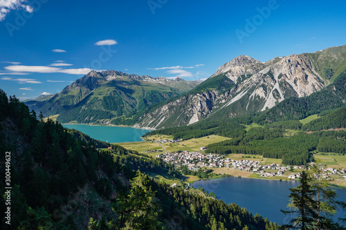 lake in mountains © Morten