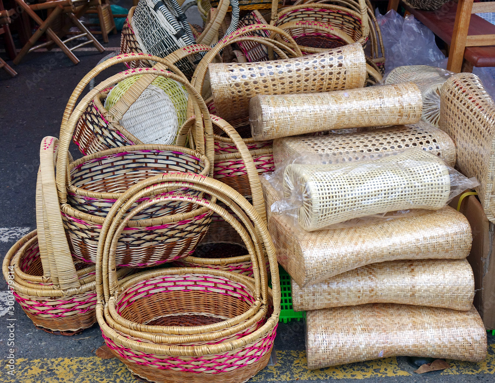 Obraz premium Handmade Baskets and Pillows