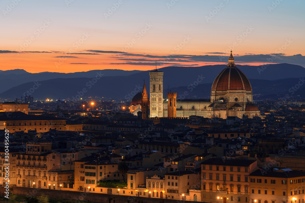 florence at sunset duomo cathedral 