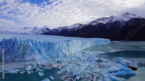perito moreno glacier  © snowmark