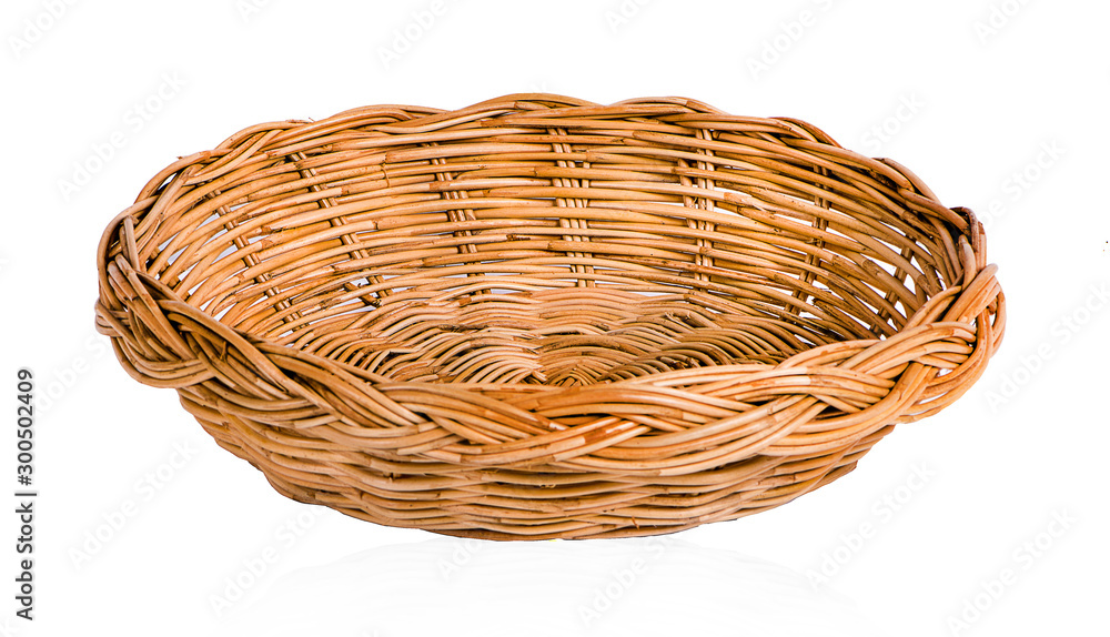 Obraz premium Wicker basket, isolated on white