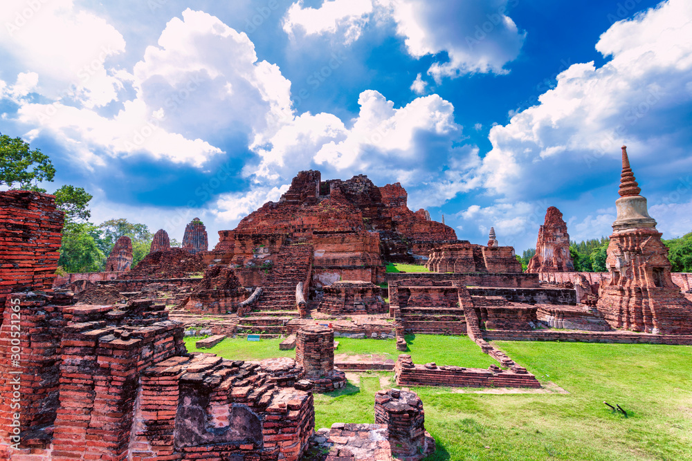 Crumbling structures at the ancient historic city of Ayutthaya