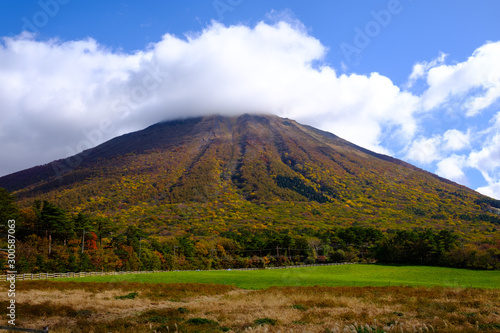 Fototapeta Naklejka Na Ścianę i Meble -  View of Mount Daisen in Tottori prefecture, japan