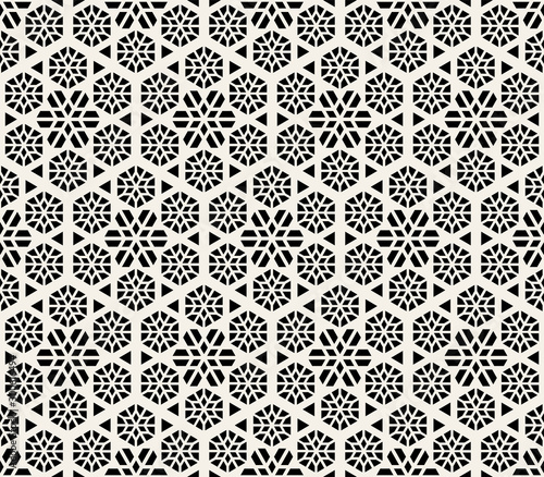 Vector seamless pattern. Modern stylish abstract texture. Repeating geometric circle and star tiles from striped decorative elements.