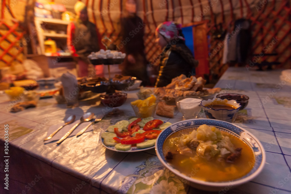 Kyrgyzstan, welcoming dinner in a yurt, Song-Kol lake