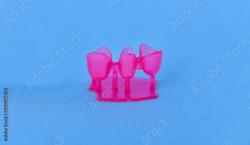 plastic mold for different types of dental tooth crowns