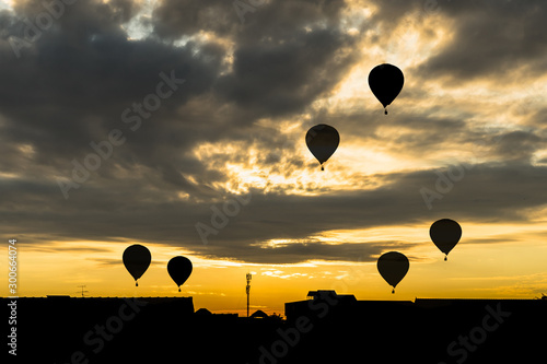 hot air balloon in the sky © thitisan