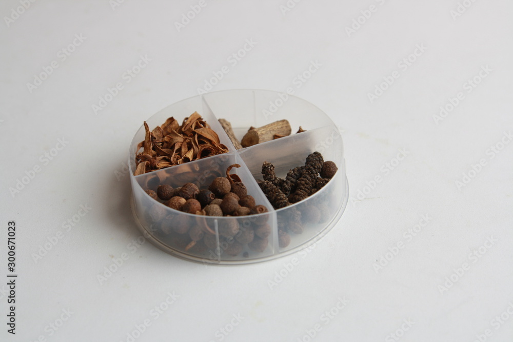 box with spices for cocktails with vocka.. box with spices for cocktails with vocka..